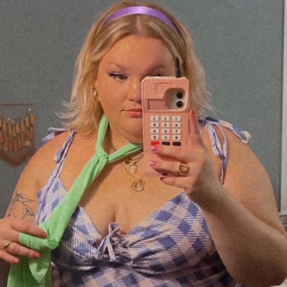 Meet your Posher, Danielle - Picture 3 of 7